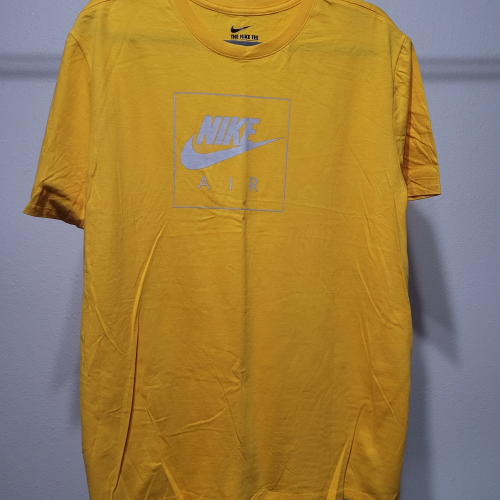 Nike Air Men's Shirt in Bright Yellow